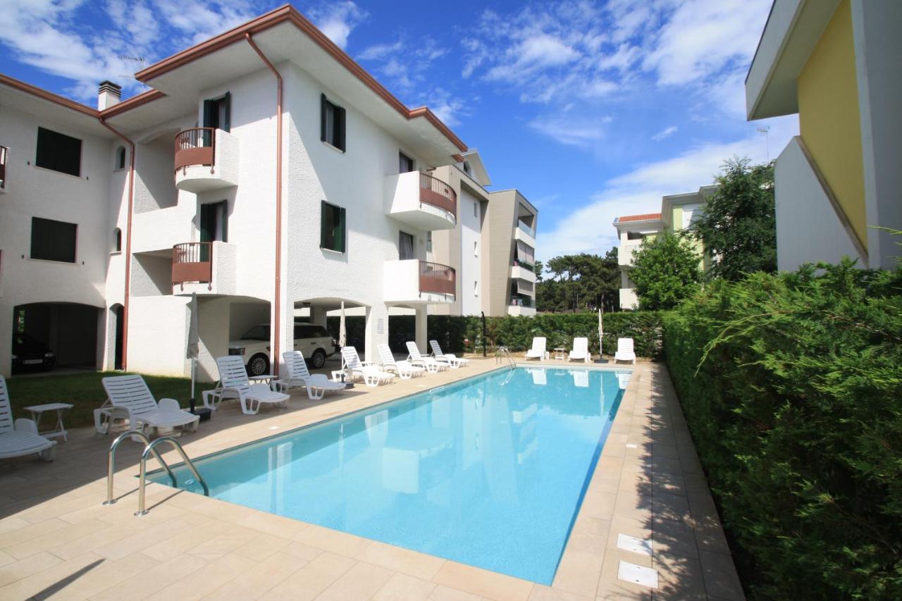 Villa Albaluisa Bibione Exterior foto